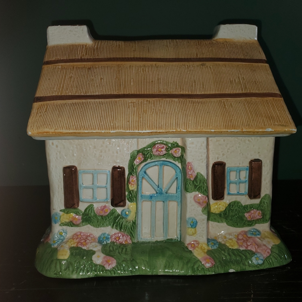 Vintage Cottage Cookie Jar - Picture 2 of 15